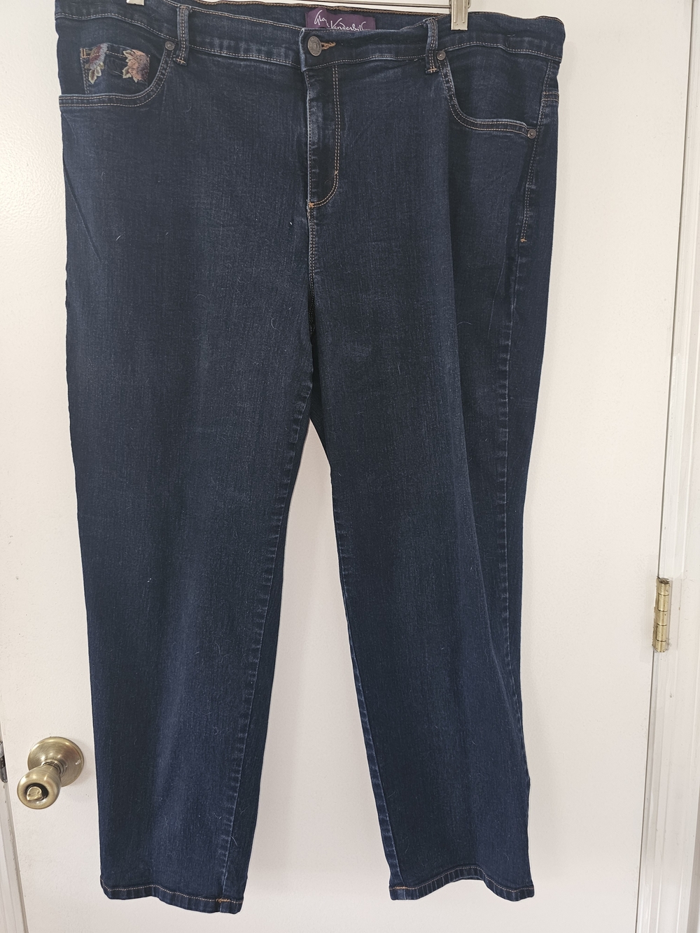 Gloria Vanderbilt Dark Blue Straight Leg Jeans